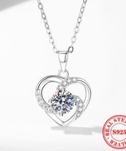 S925 Sterling Silver Necklace With An Eternal Heart Pendant And Moissanite
