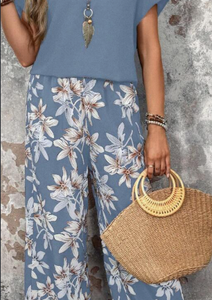 Women Solid Color Round Neck Short Sleeve Top And Flower Print Wide Leg Pants Set For Summer Two Piece Outfits